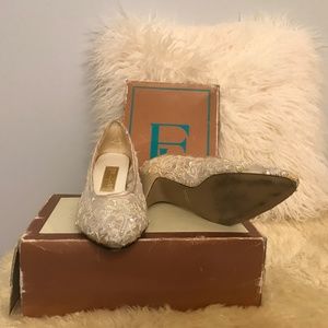 Frederico Leone Vintage White Sequin Lace Wedding Heels
